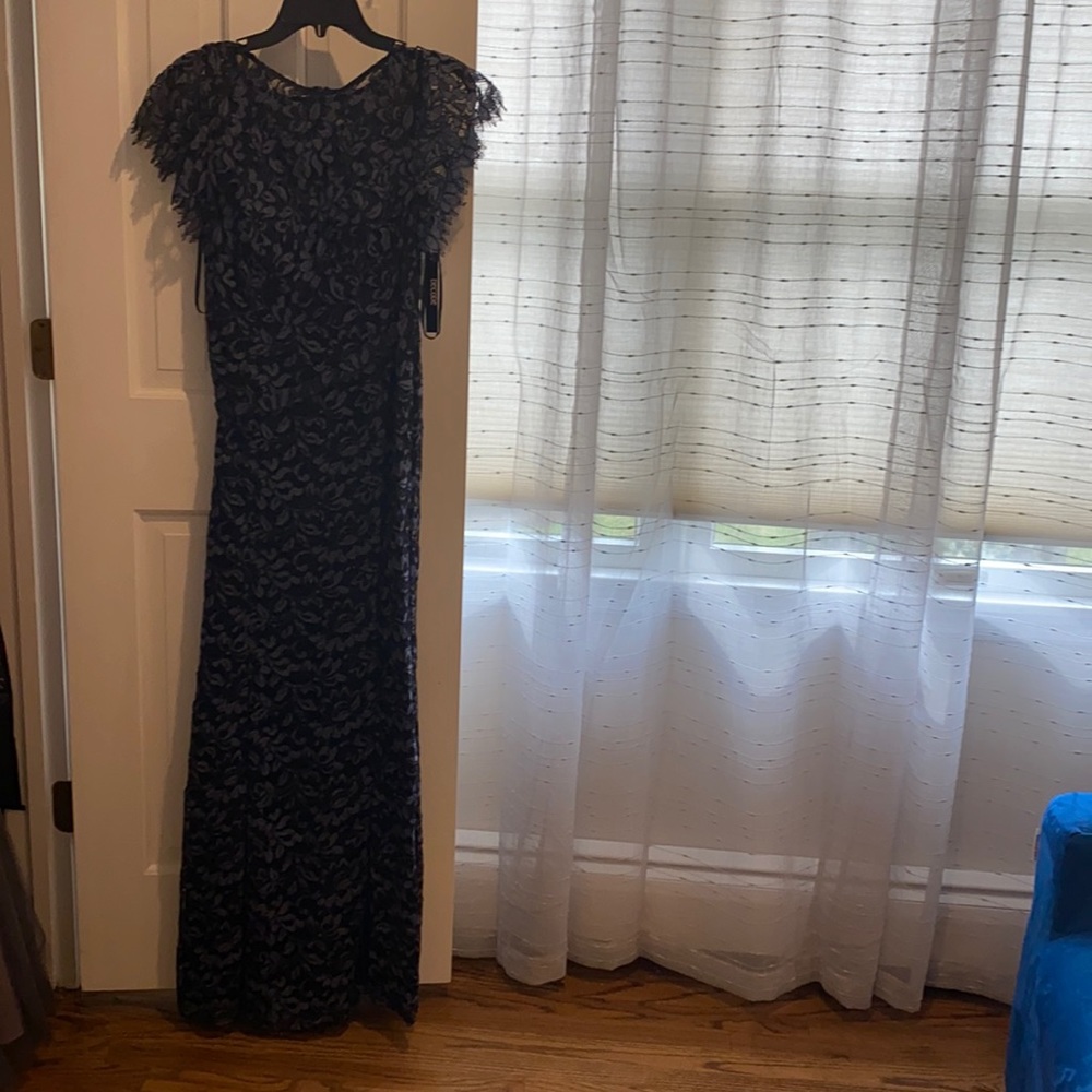 Decode lace dress